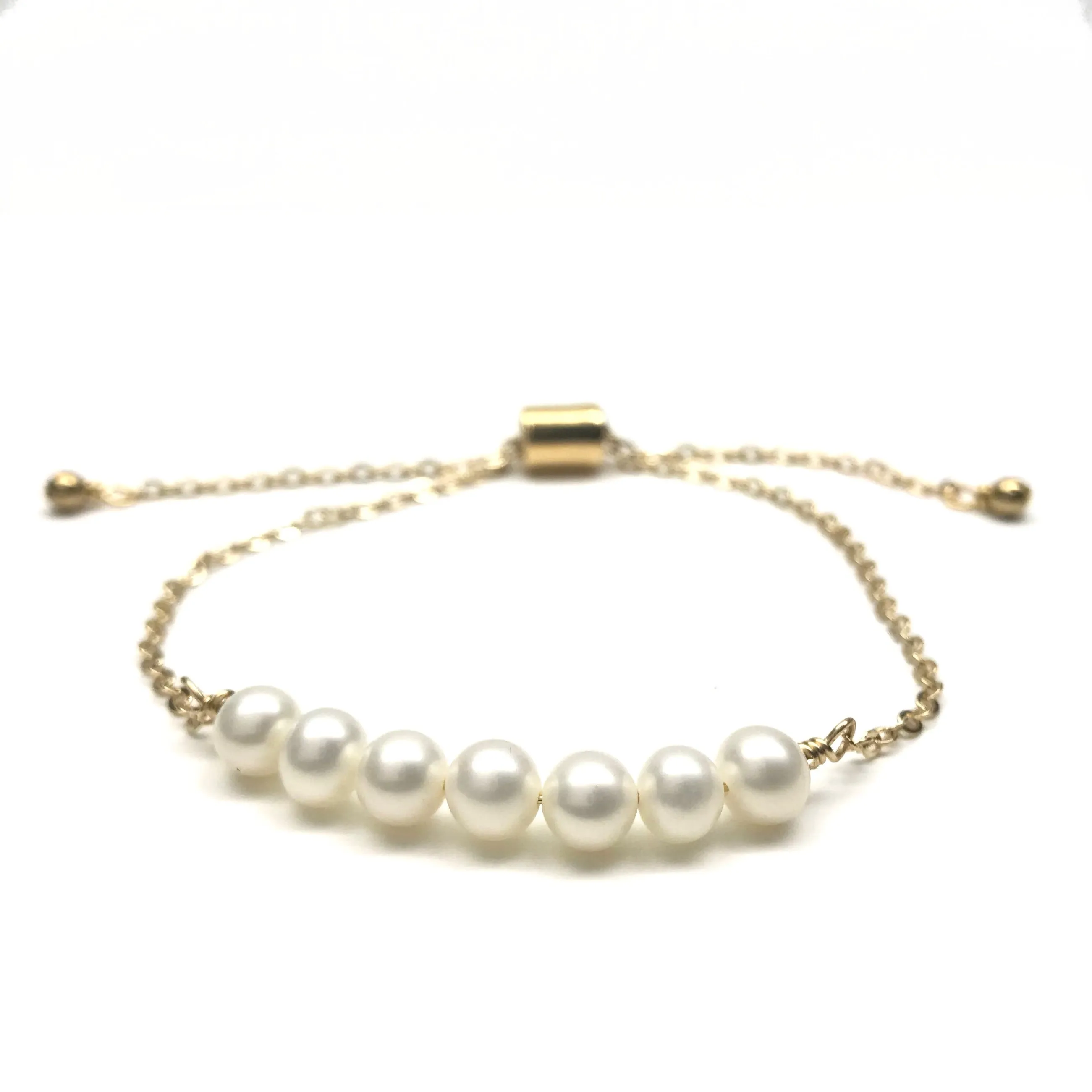 7 PEARL ADJUSTABLE BRACELET