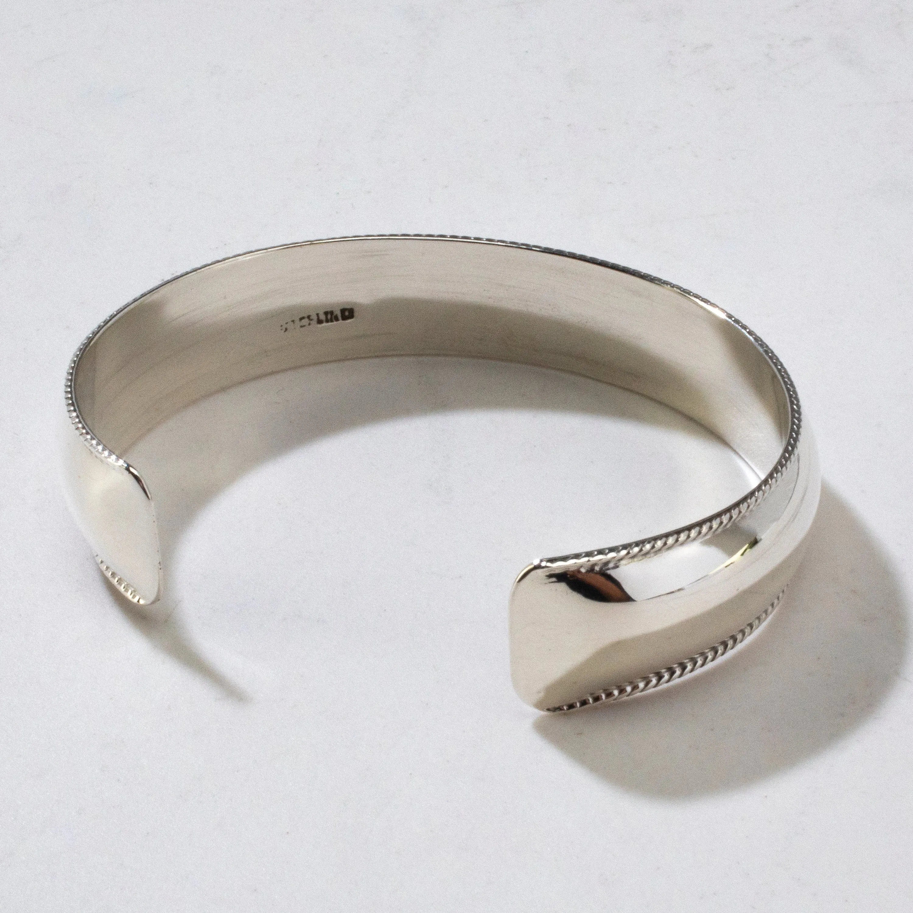 925 Sterling Silver Navajo USA Native American Made Cuff