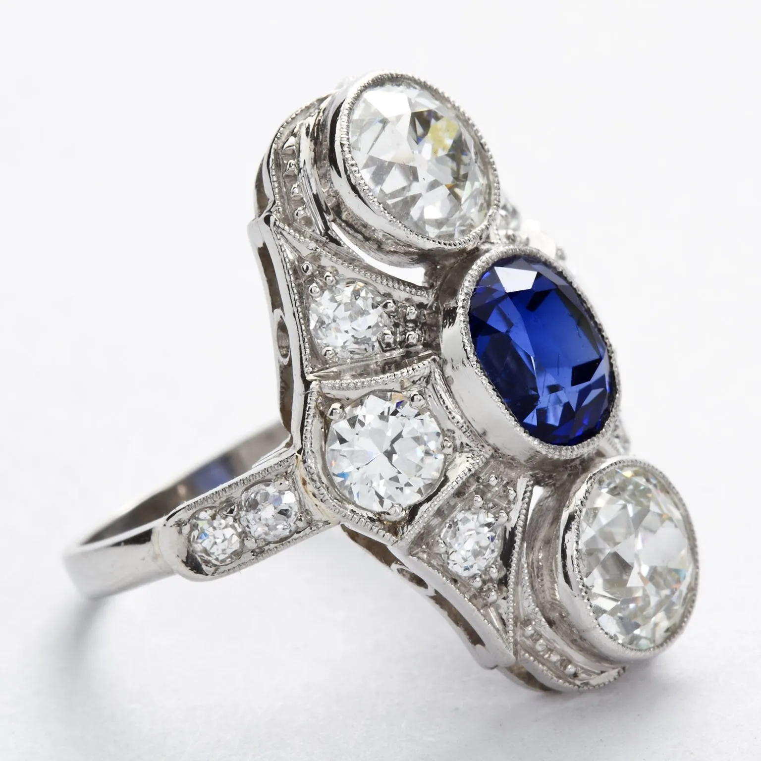 Art Deco Kashmir No Heat Sapphire 1.66 Carat and Diamond Ring AGL Cert