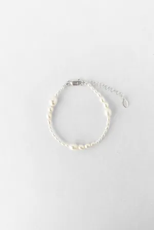 Avery Bracelet - Pearl