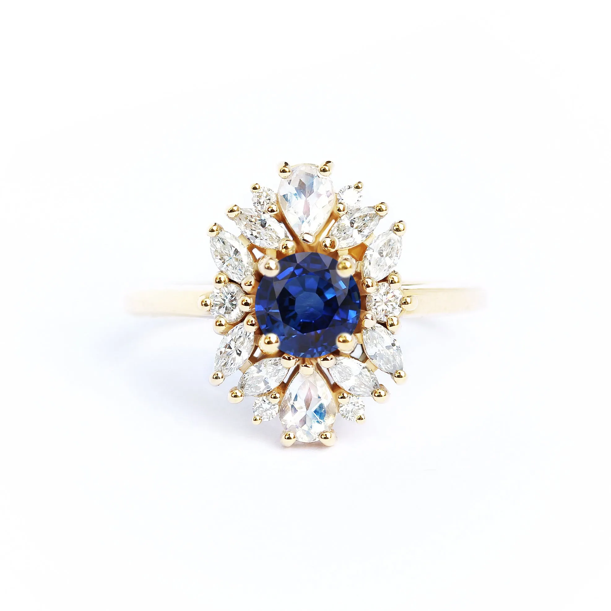 Blue sapphire engagement ring, Odisea