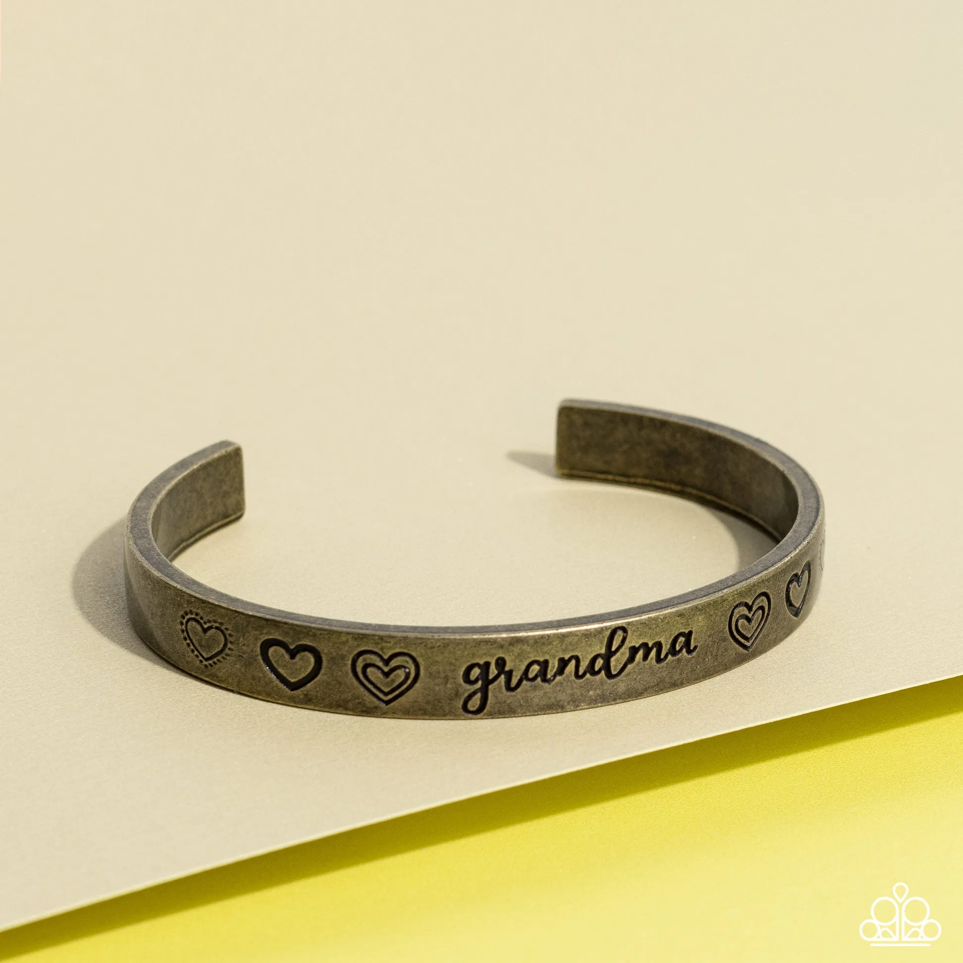 Bracelets A Grandmothers Love - Brass MDAY S159