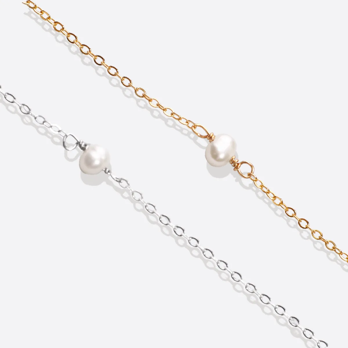 Dainty Tiny Pearl Bracelet