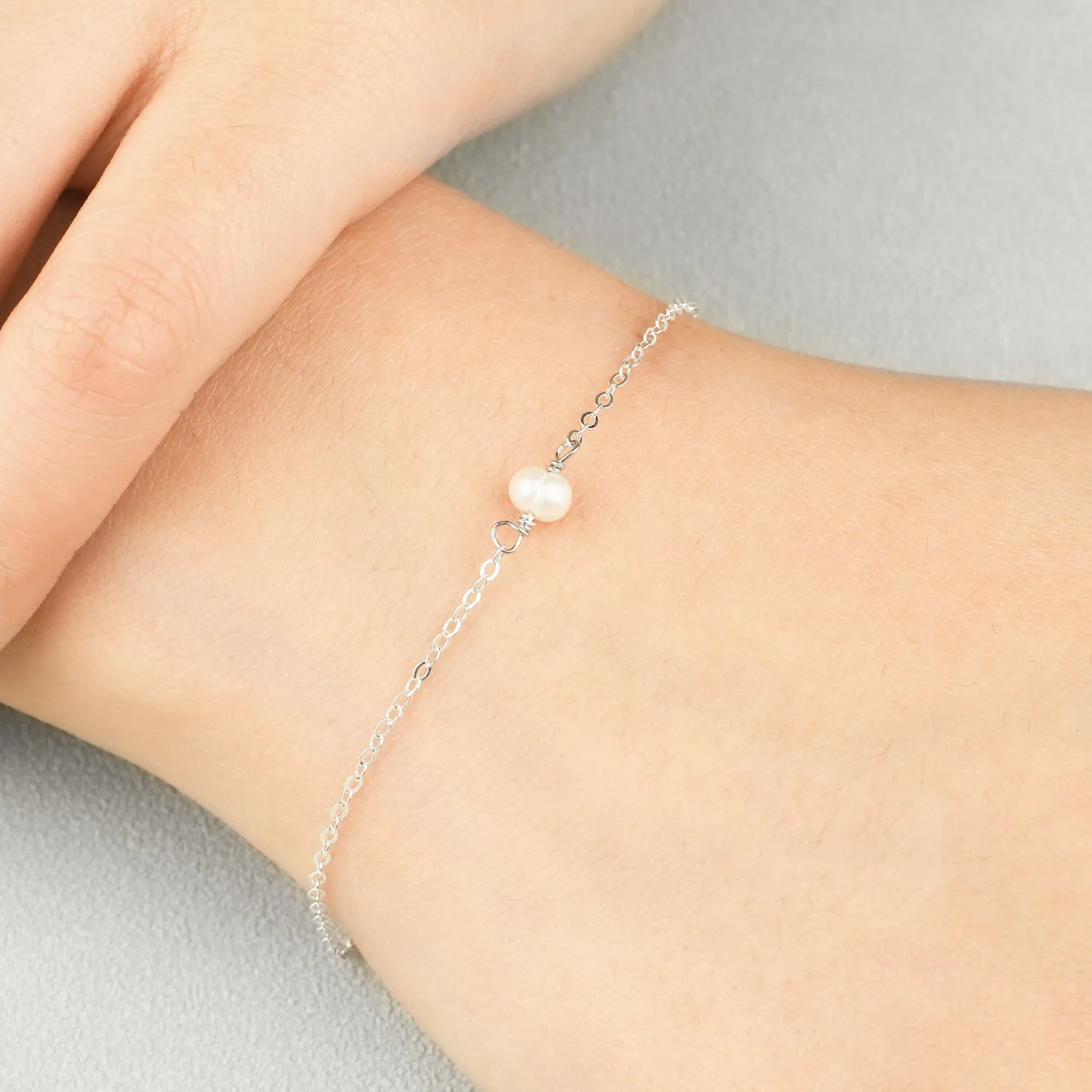 Dainty Tiny Pearl Bracelet