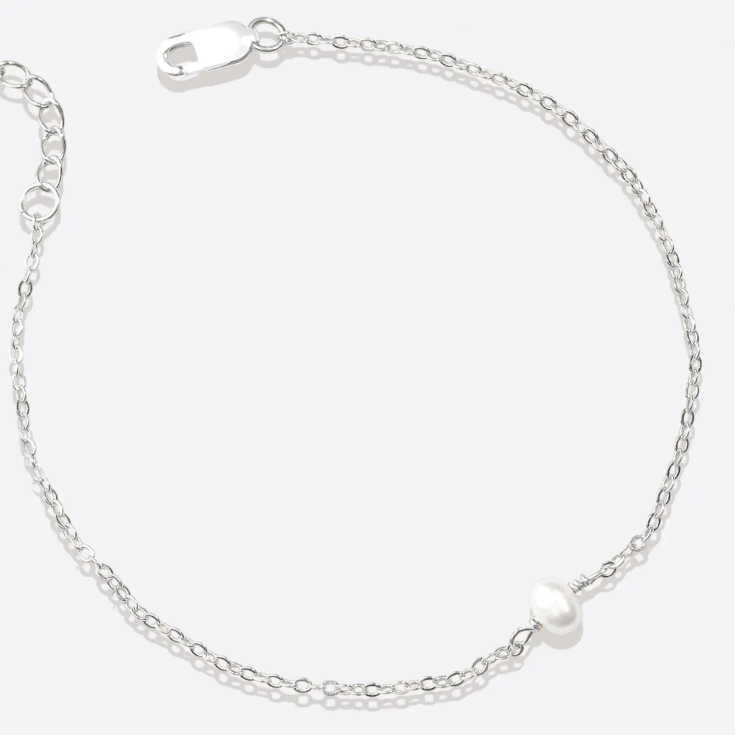 Dainty Tiny Pearl Bracelet