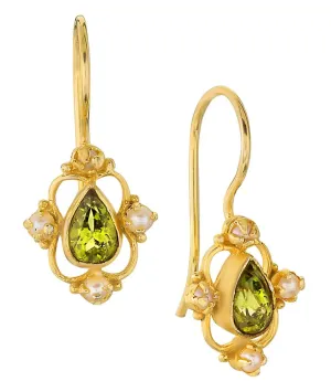 Daphne Dearheart Peridot and Pearl Earrings