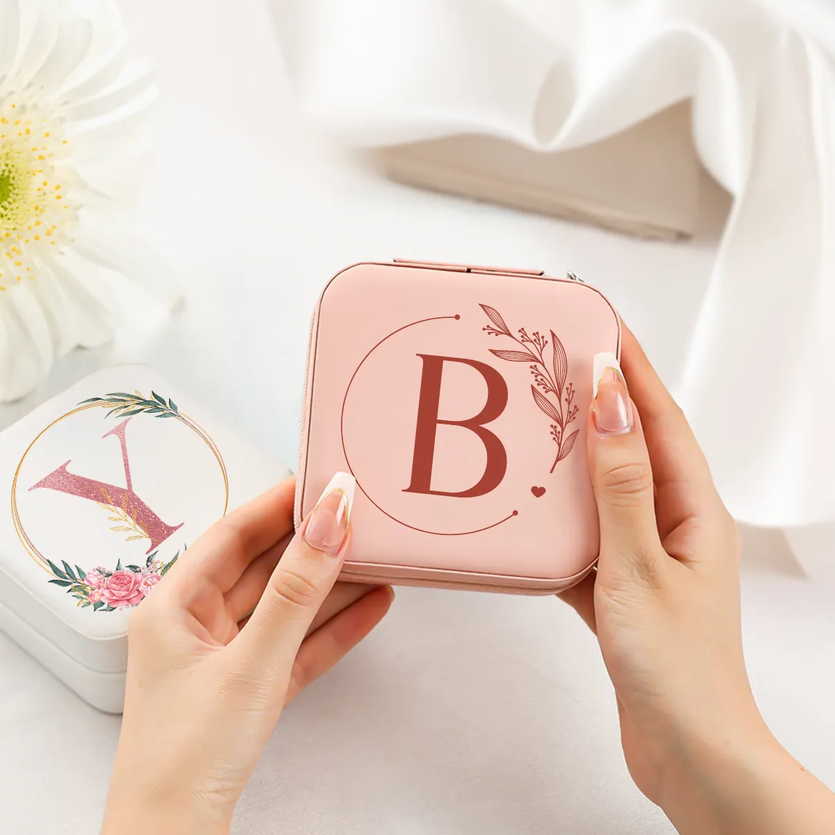 Personalized Jewelry Box, Pink Small Travel Jewelry Box with Initial B, Monogrammed Jewelry Case Organizer for Girls Women Teen, Mini Travel Essentials Gifts for Christmas Birthday