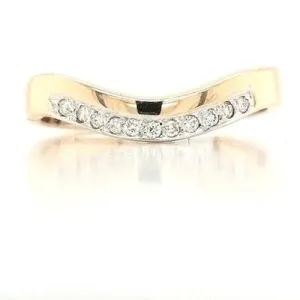 Shaped Brilliant Cut Diamond Band