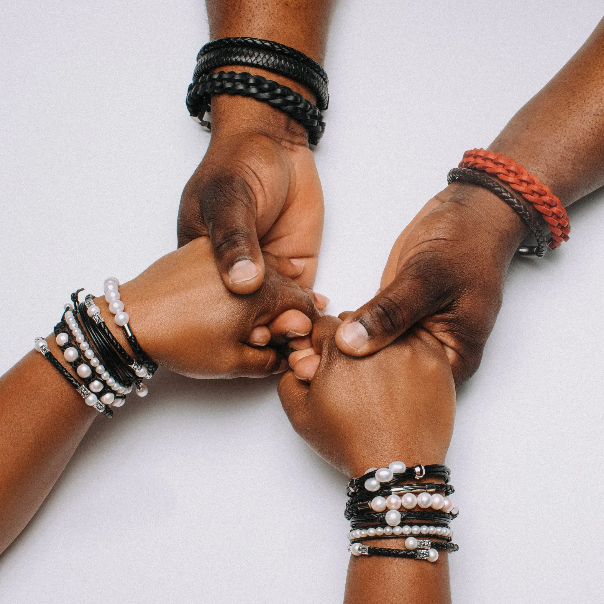 Single-Pearl & Leather Bracelet