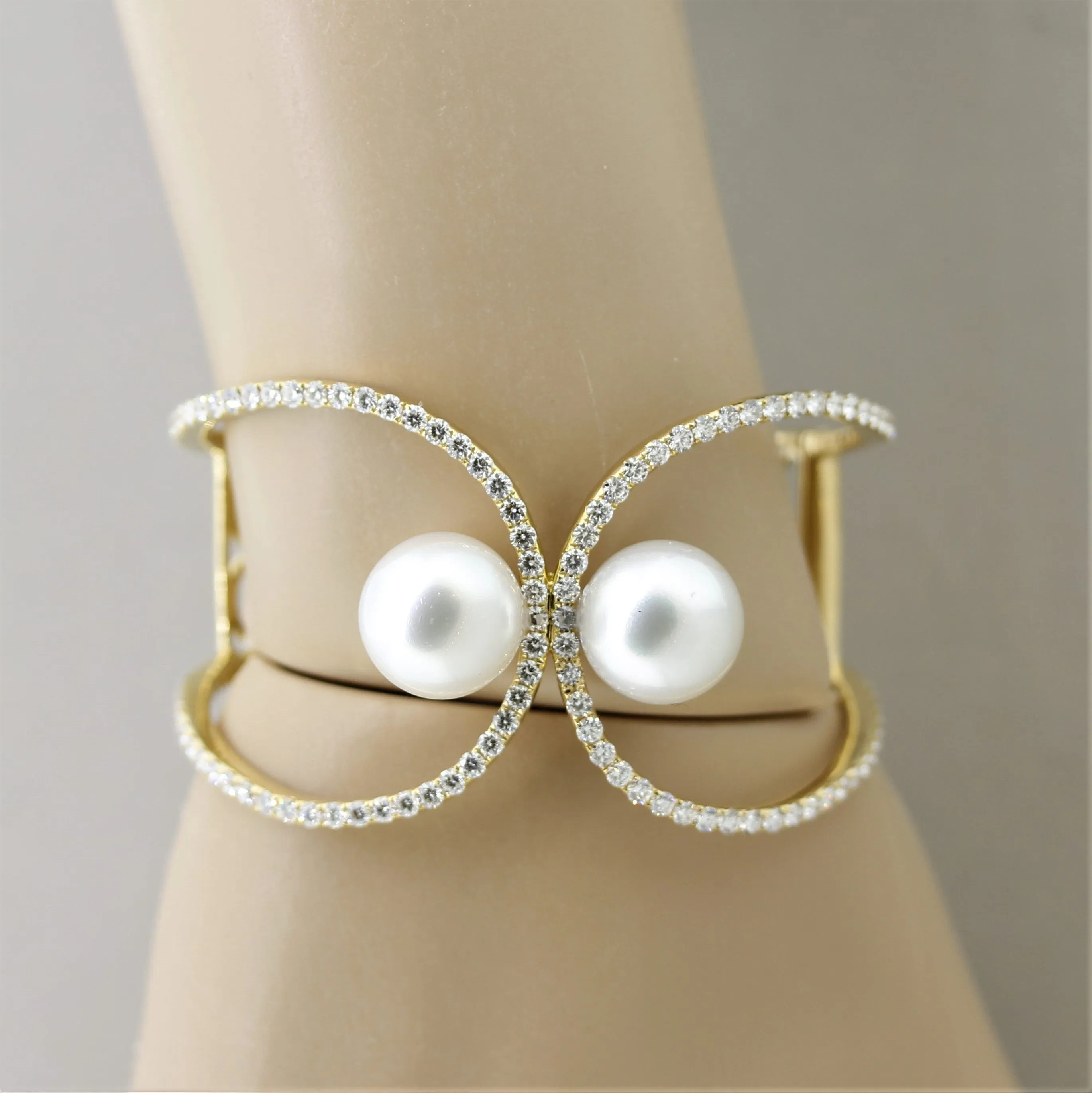 South Sea Pearl Diamond Gold Cuff Bracelet