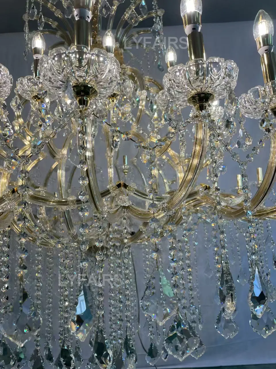 Traditional Classic Crystal Chandelier for Staircase/Foyer/Villa/High-ceiling Living Room